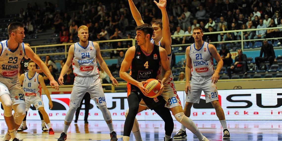 Široki u dramatičnoj završnici na Pecari srušio beogradski Dynamic