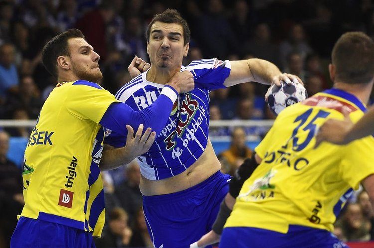 Denis Buntić raskinuo ugovor s mađarskim Pick Szegedom