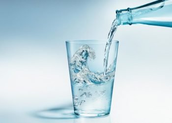 Četiri velika mita o mineralnoj vodi u koje morate prestati vjerovati