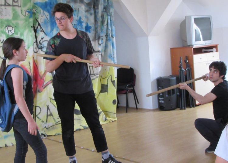 U Ljubuškom izvedena predstava “Maslinova grana”