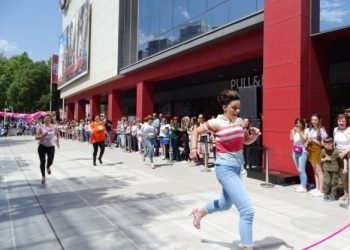 U Mostaru održana prva utrka na štiklama