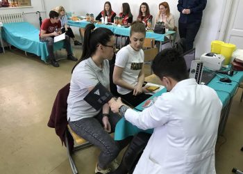 Učenici Gimnazije fra Dominika Mandića darovali 48 doza krvi