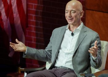 Šef Amazona je u samo jednom danu postao bogatiji za 12 milijardi dolara