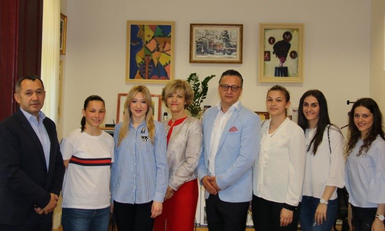 Impresivni rezultati Sveučilišnog karate kluba Neretva