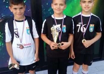 Uspješan nastup predstavnika ŠR Izviđač na turniru u Metkoviću