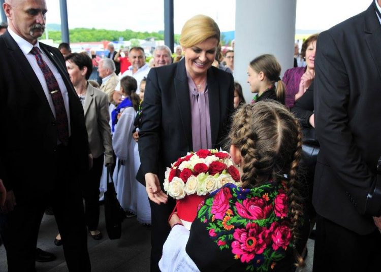 Kolinda Grabar Kitarović otvorila konzulat RH u Vitezu