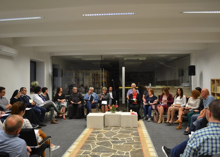 „Svibanjska sjećanja 2018.“: Održana večer zavičajne i domoljubne književnosti