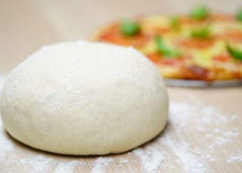 Evo kako napraviti savršeno tijesto za pizzu