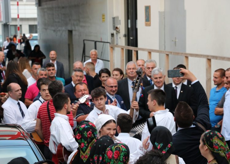 Berlin: „Hercegovačka večer“ (FOTO)