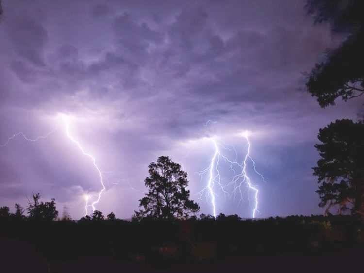 Hercegovinu i Dalmaciju očekuje olujno nevrijeme i obilni pljuskovi