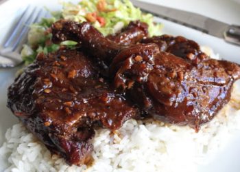 Hrskava pačja prsa uz basmati rižu, povrće s umakom od soje i ljubčaca