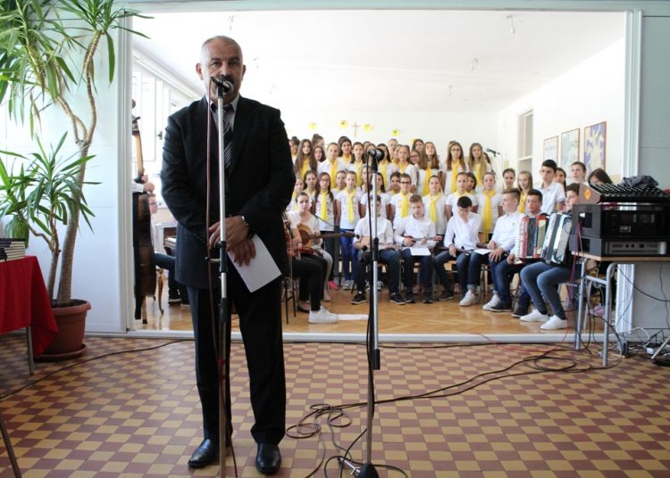 Prva osnovna škola Široki Brijeg proslavila svoj 41. rođendan