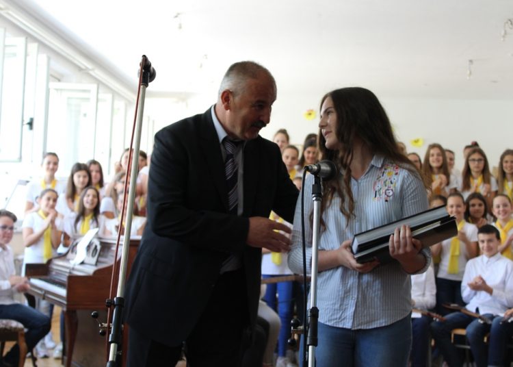 Prva osnovna škola Široki Brijeg proslavila svoj 41. rođendan