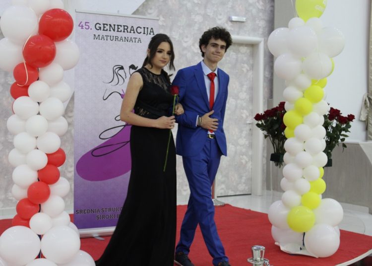 Maturalna zabava 45. generacija maturanata Srednje strukovne škole Široki Brijeg