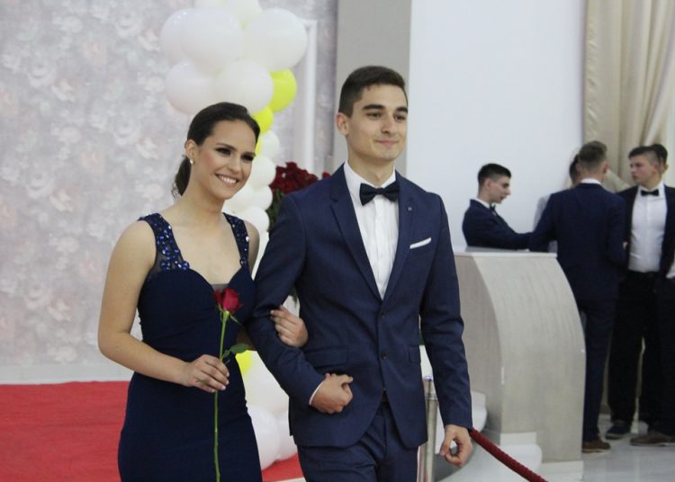 Maturalna zabava 45. generacija maturanata Srednje strukovne škole Široki Brijeg