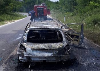 Ljubuški: Na području Crvenog grma zapalilo se vozilo