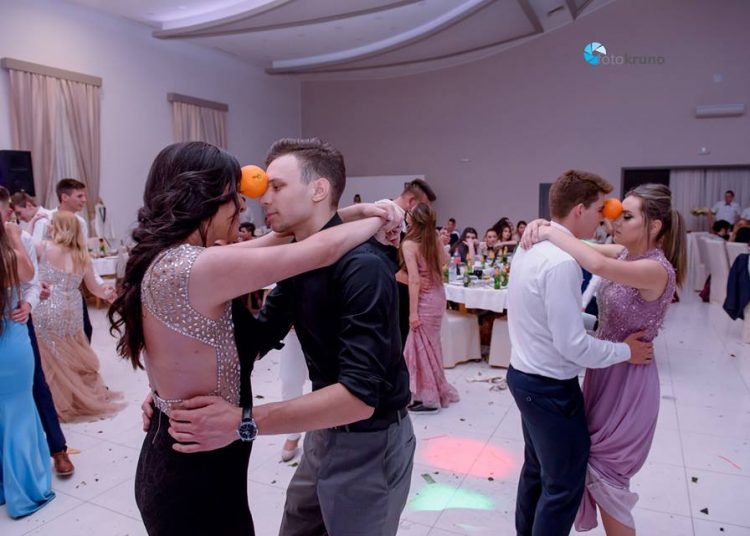 Nove fotografije maturalne zabave SSŠ Široki Brijeg