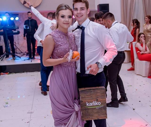 Nove fotografije maturalne zabave SSŠ Široki Brijeg