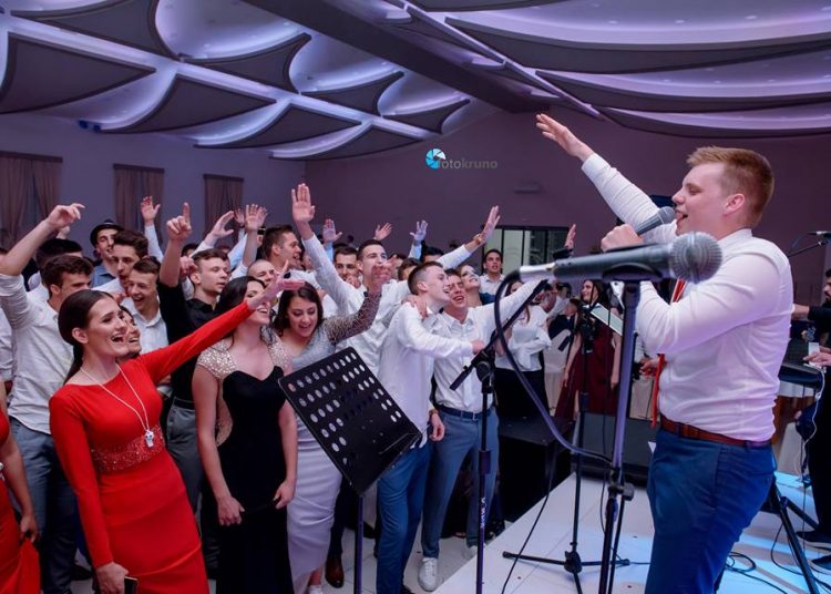 Nove fotografije maturalne zabave SSŠ Široki Brijeg