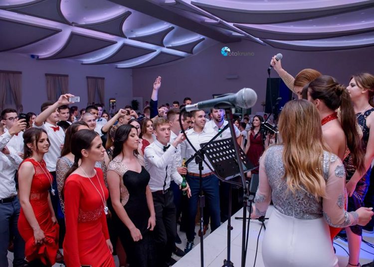 Nove fotografije maturalne zabave SSŠ Široki Brijeg