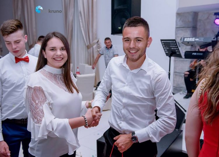 Nove fotografije maturalne zabave SSŠ Široki Brijeg