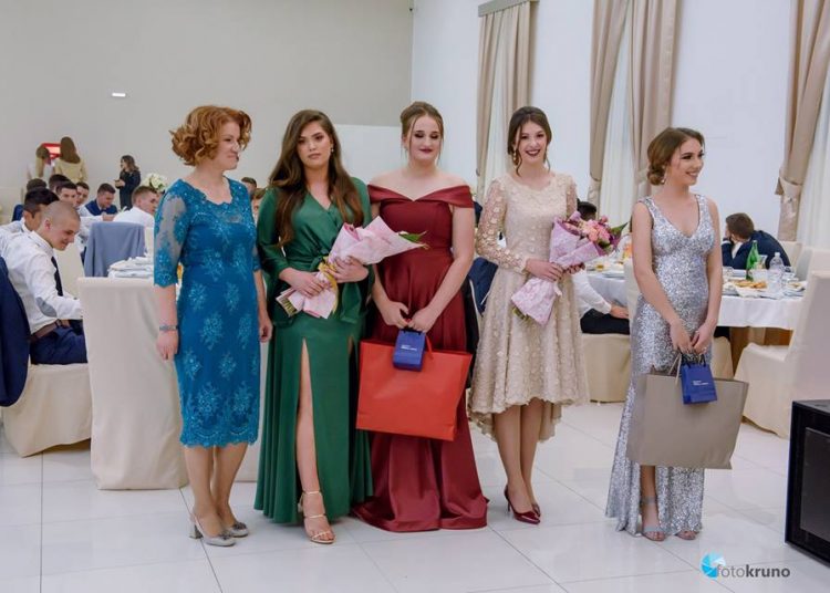 Nove fotografije maturalne zabave SSŠ Široki Brijeg