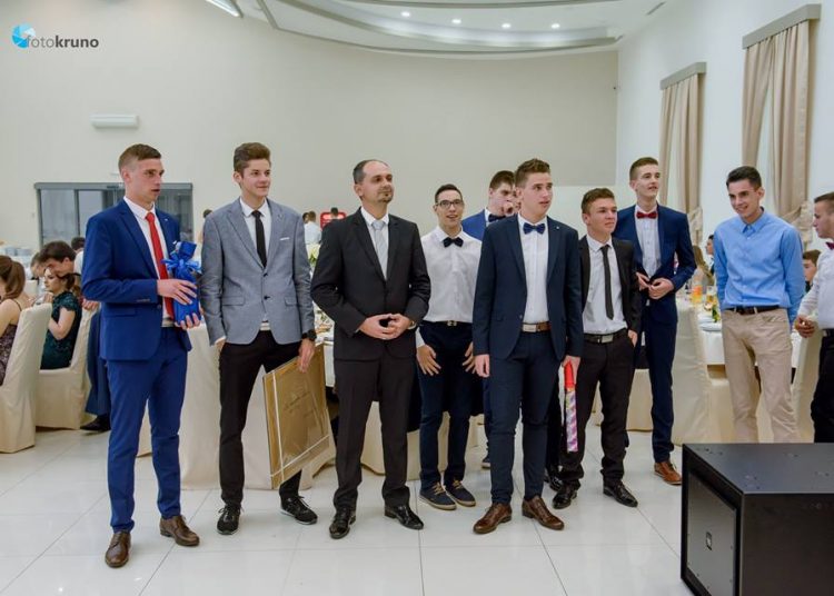 Nove fotografije maturalne zabave SSŠ Široki Brijeg