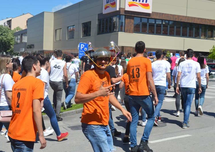 Norijada u Ljubuškom: Maturanti slave zadnji dan nastave