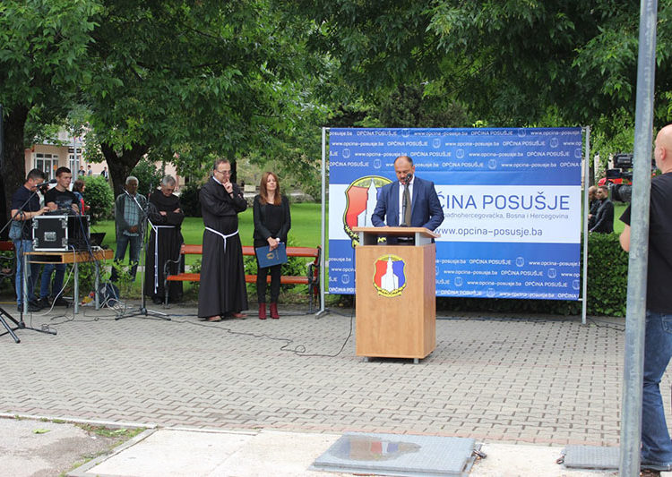 Svečanim mimohodom obilježen Dan branitelja općine Posušje