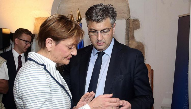 Plenković o spornim mailovima: Do kraja ćemo rasvijetliti sva pitanja