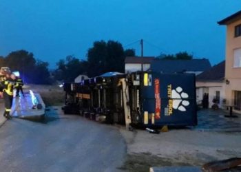 U Ljubuškom se prevrnuo kamion