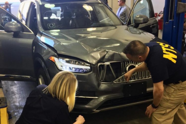 Za nesreću u kojoj je Uberov autonomni automobil ubio pješakinju kriv je softver