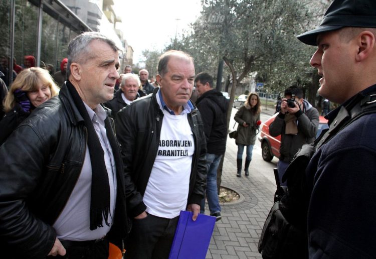 Bivši branitelji uz psovke i prijetnje otjerali Vladu Marušića: “Bacite ga u Miljacku” (VIDEO)