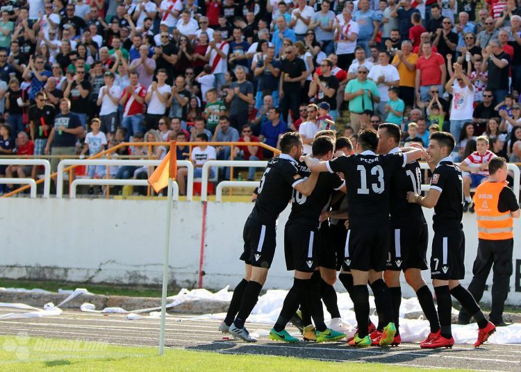Zrinjski isprašio Krupu za kraj sezone i veliku proslavu titule