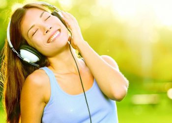 Znanstveno dokazali: Omiljena glazba i san put su do sreće…