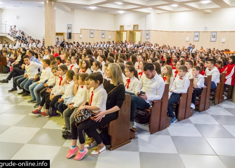 34. Zlatna harfa okupila preko 800 sudionika u Posušju