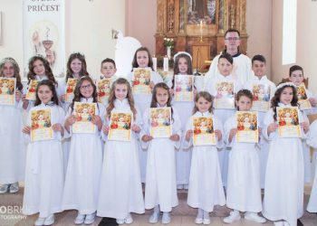 Široki Brijeg: U župi Rasno 18 djece primilo prvu svetu pričest