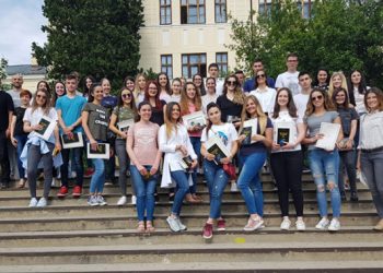 Širokobriješke nade: 37 učenika Gimnazije fra Dominik Mandić oslobođeno mature