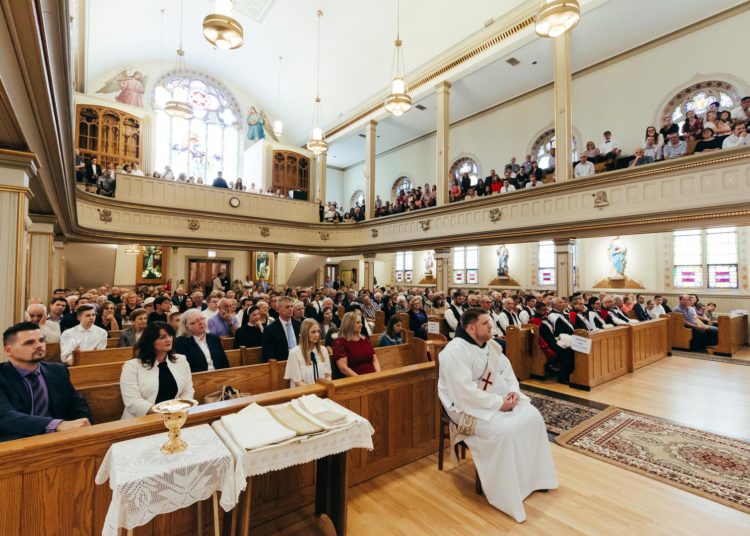 Veliki izvještaj s jedinstvenog događaja iz Chicaga! Fra Antonio Musa zaređen za svećenika (FOTO)