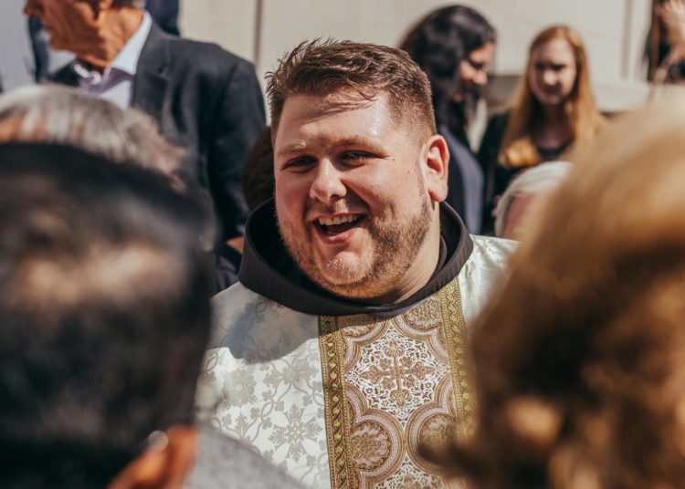 Veliki izvještaj s jedinstvenog događaja iz Chicaga! Fra Antonio Musa zaređen za svećenika (FOTO)