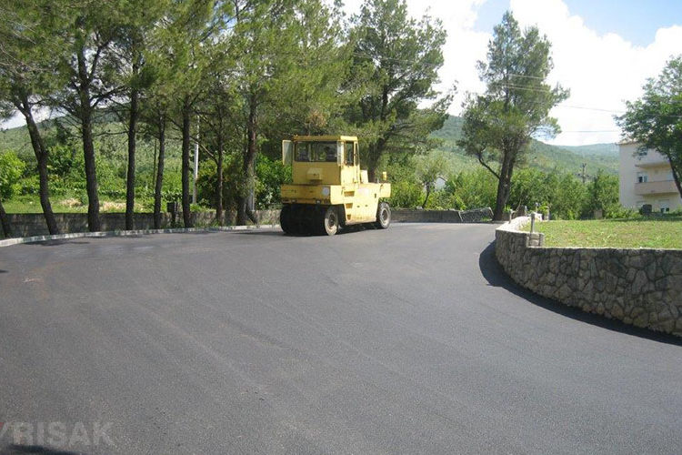 Široki Brijeg: Završeno uređenje dvorišta crkve sv. Josipa u Dobriču