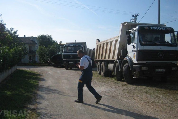 Široki Brijeg: Završeno uređenje dvorišta crkve sv. Josipa u Dobriču