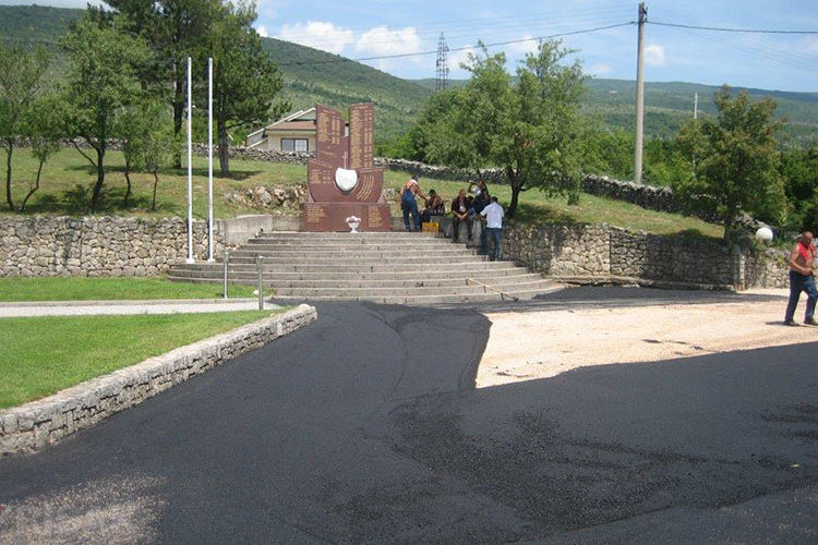 Široki Brijeg: Završeno uređenje dvorišta crkve sv. Josipa u Dobriču