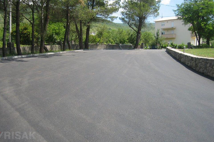 Široki Brijeg: Završeno uređenje dvorišta crkve sv. Josipa u Dobriču