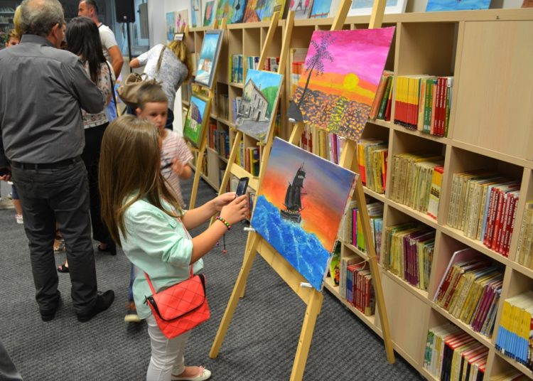 Izložba polaznika dječje likovne radionice „Brijeg“