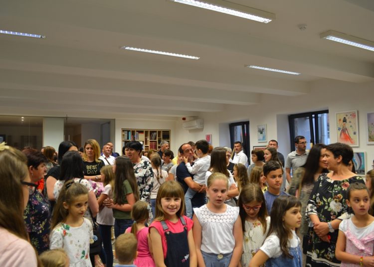 Izložba polaznika dječje likovne radionice „Brijeg“