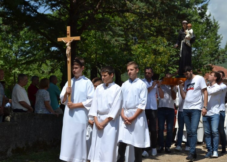 Ljubotići: Proslava Svetog Ante