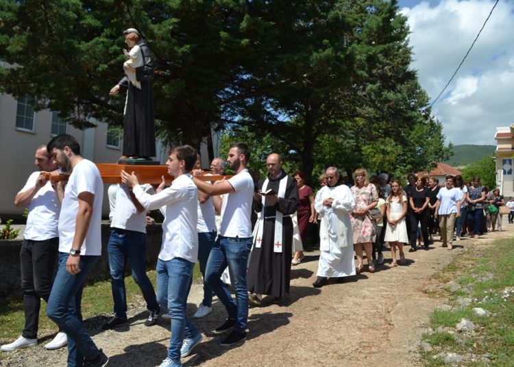 Ljubotići: Proslava Svetog Ante