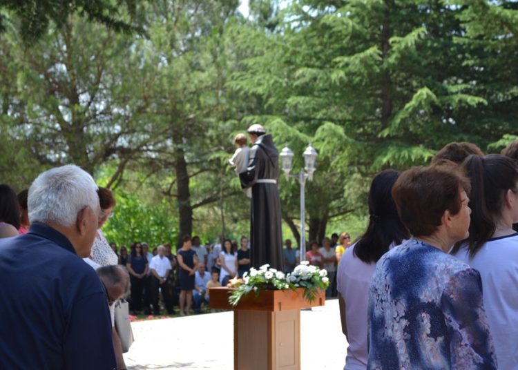 Ljubotići: Proslava Svetog Ante