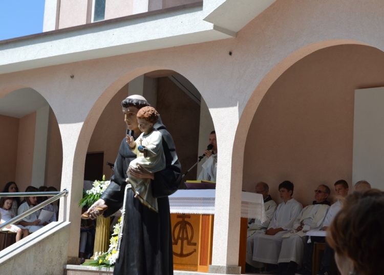 Ljubotići: Proslava Svetog Ante